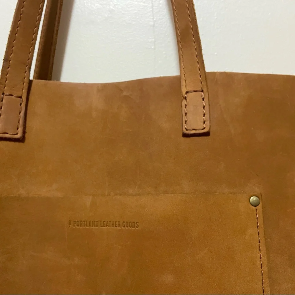 Portland Leather Large Crossbody Tote - Honey - Picture 3 of 4